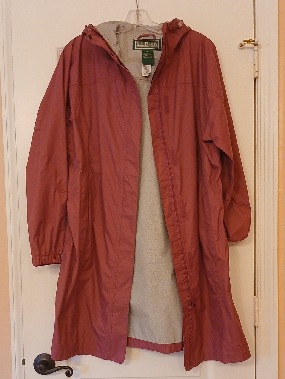 L.L. Bean Women's Hooded Rain Coat in Hot Pink